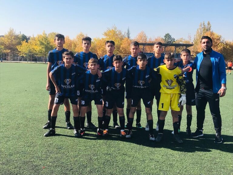 YeniceobaSpor U-14 Galibiyet serisini sürdürüyor